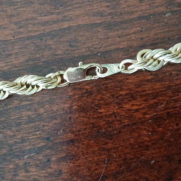 Elegant 14kt Gold Plate Chain With Gold Tone, Black Enamel, Rhinestone Pendant - Picture 5 of 6